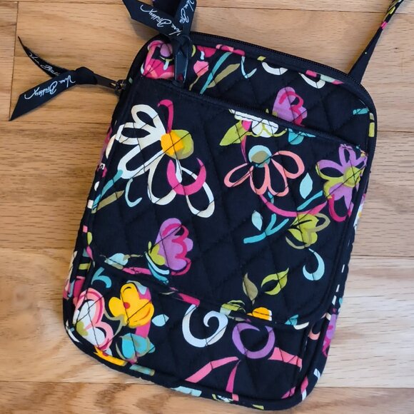 Vera Bradley Handbags - Vera Bradley Crossbody Bag In Cotton, Navy Floral, NWOT